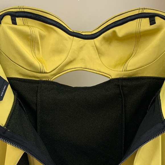 Bebe size 2 satin keyhole dress - Picture 15 of 16